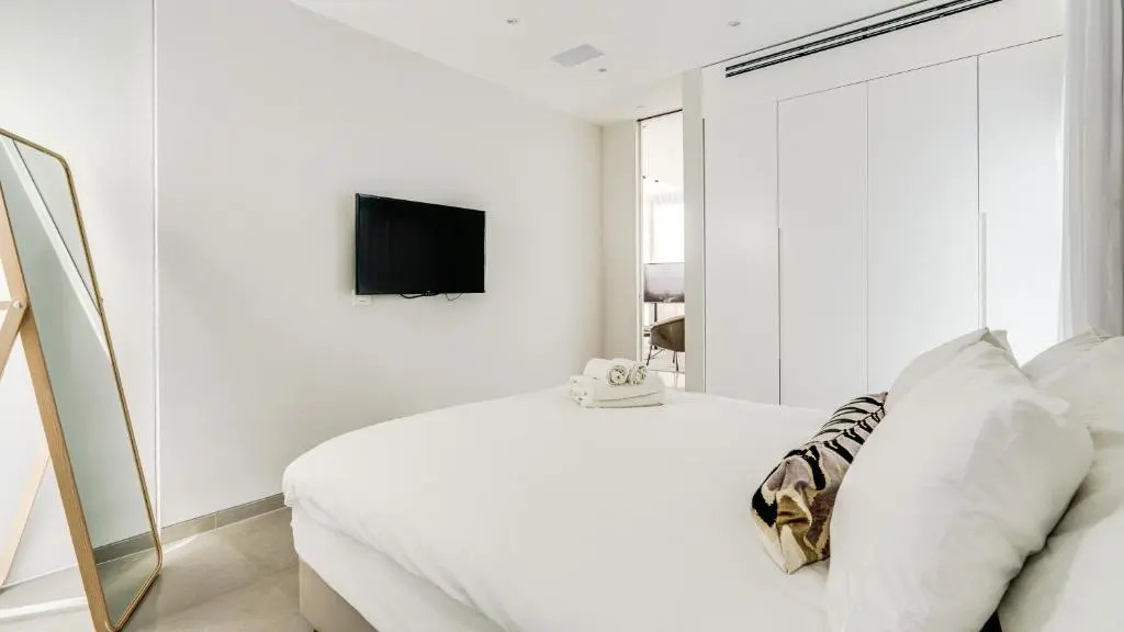 Carmel Market Apartments by Master