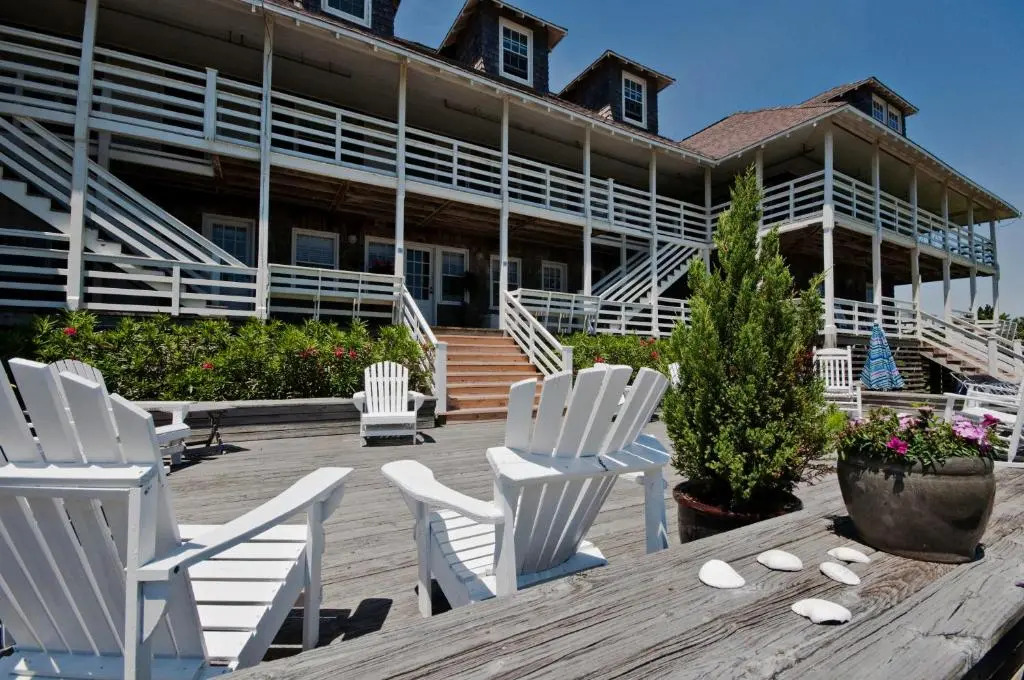 First Colony Inn