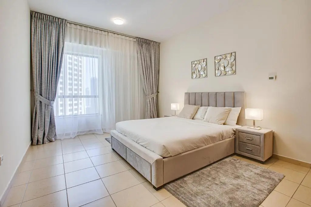 Apricus Holiday Homes -JBR Rimal 2BD in front of The Beach