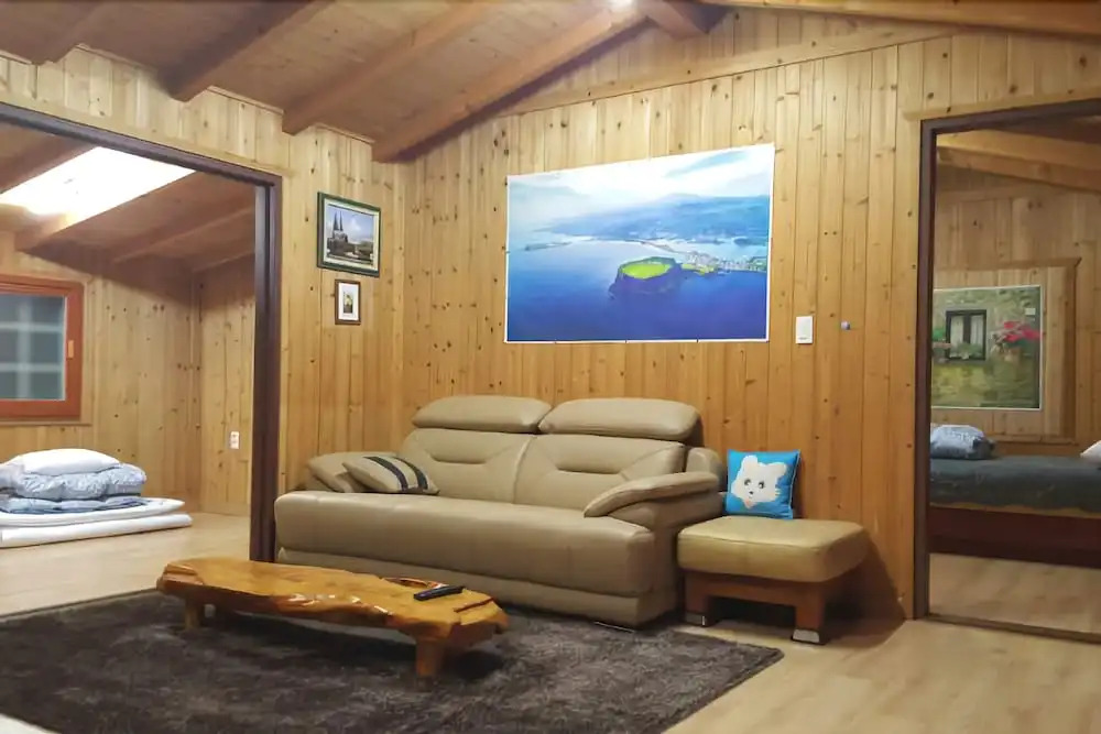 Jeju Windbell Sound Pension