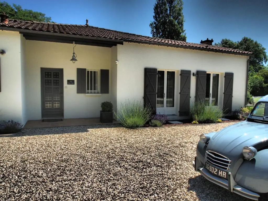 La Villa a Chateau Franc-Daut Sleeps 6