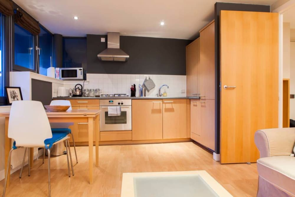 1 Bedroom West End Apartment