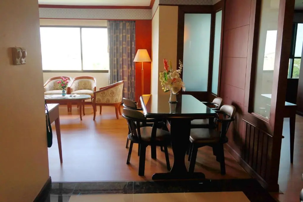 Grand Park Hotel