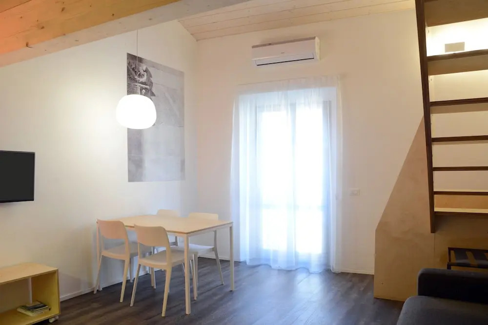 Le Stanze del Lago Apartments