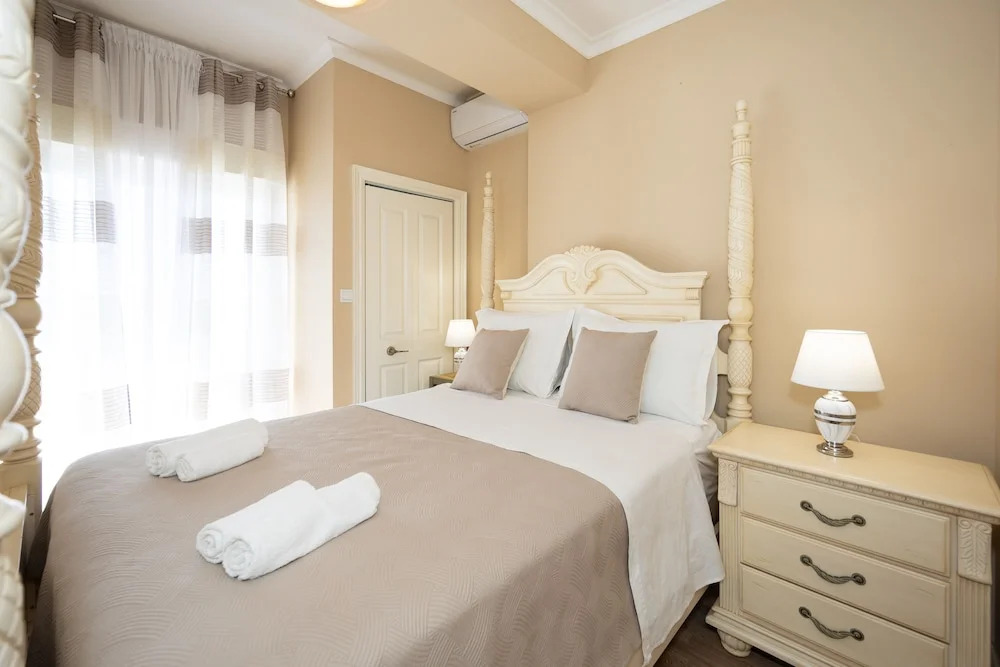 Villa Vinovo 3 En-suite Bedroom Apartment