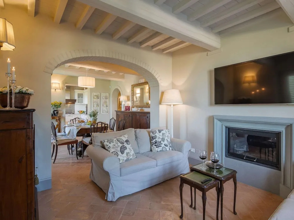 Holiday Home in Cortona With Pool & Valley Views