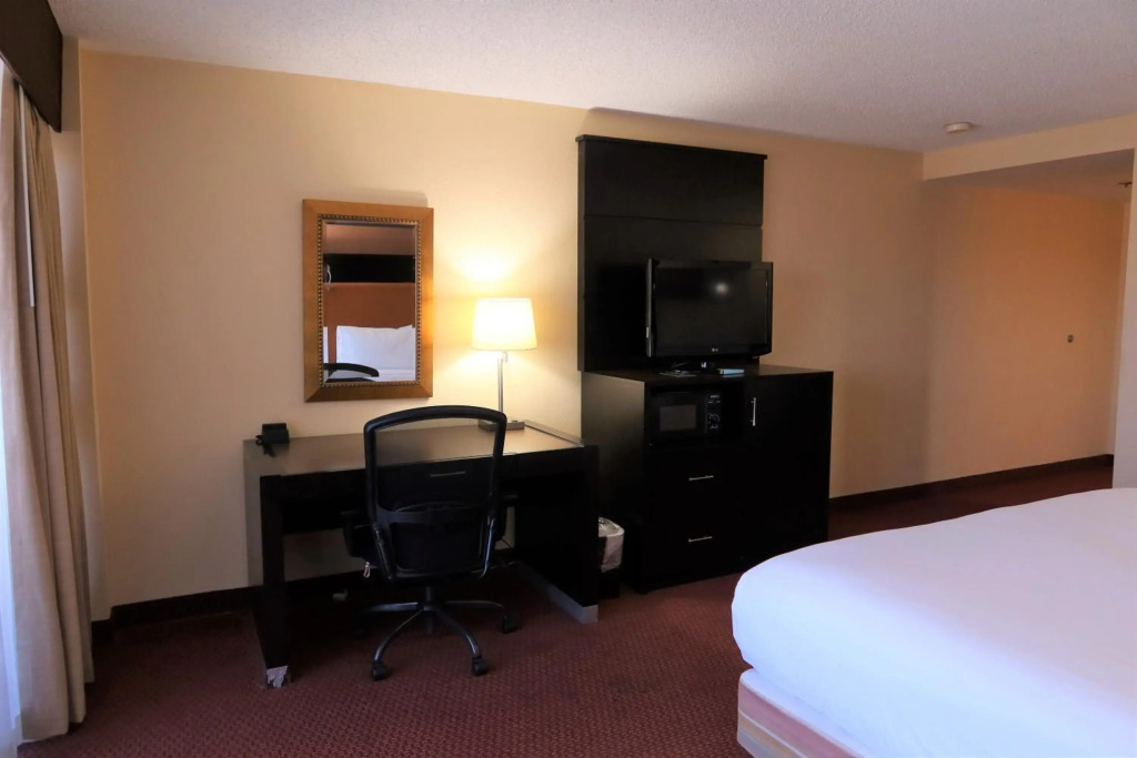 GreenTree Hotel Phoenix West