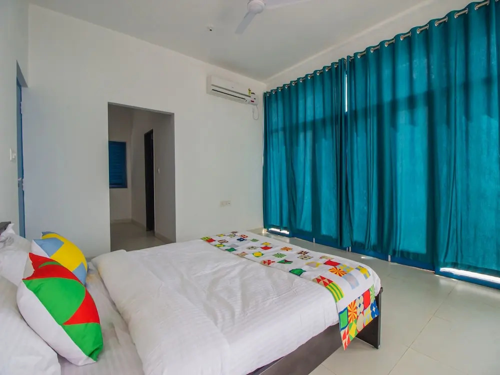 OYO 26700 Home Greek Style 3BHK Bambolim