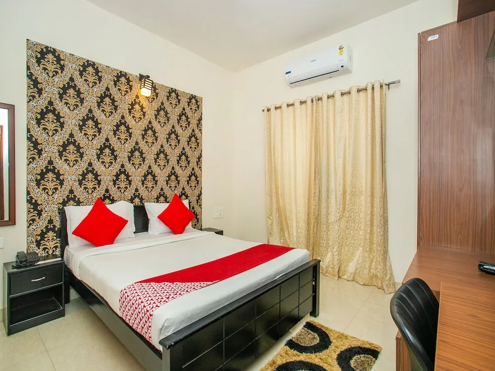 OYO 12962 Mafroosha Corporate Suites