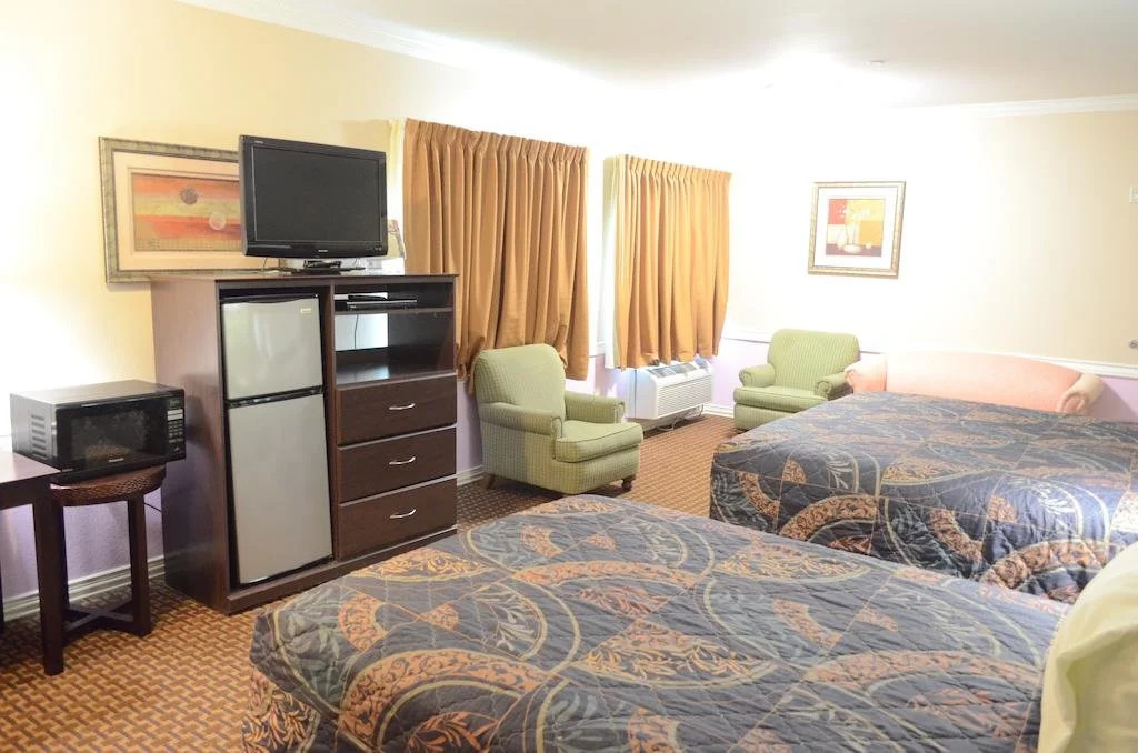 Budget Host Inn & Suites