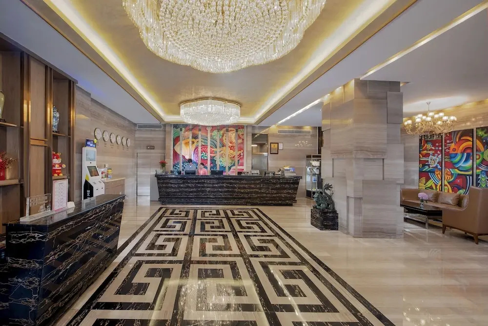 Fuqinglong Huatian Holiday Hotel