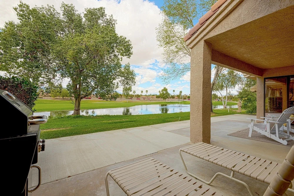 Elegant Fairway Condo #16-18 2 Bedrooms 2 Bathrooms Condo