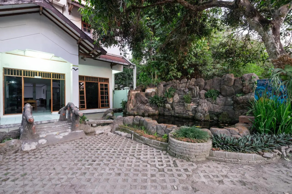 Hotel O Omah Duwet