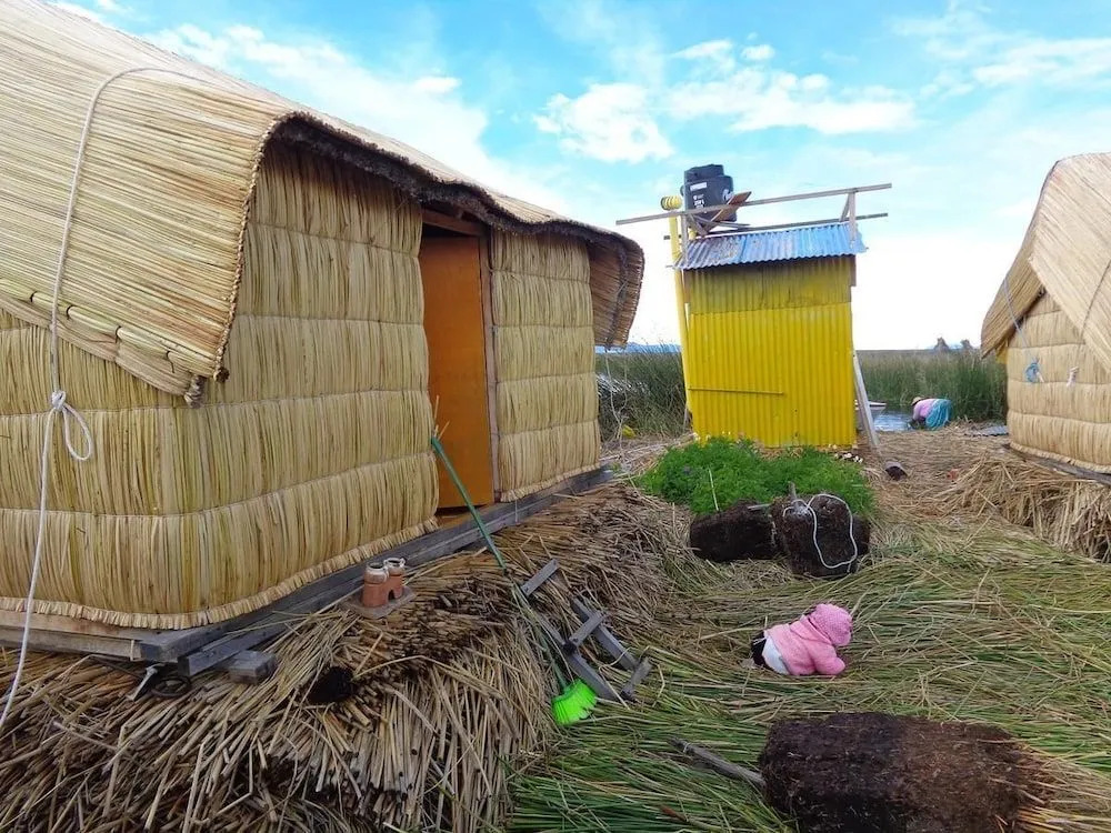 Uros Suma Uro Lodge