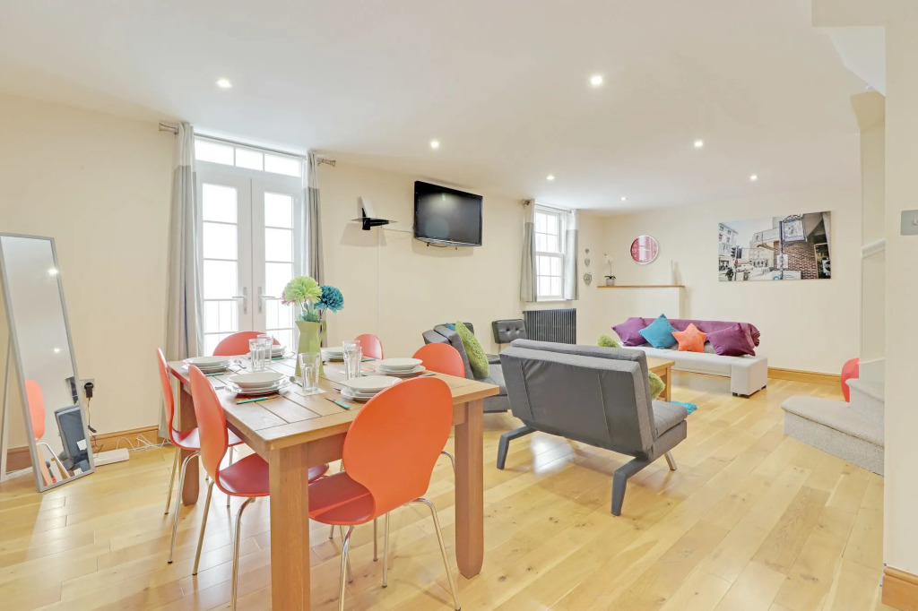 Brighton Getaways - Pebble Mews