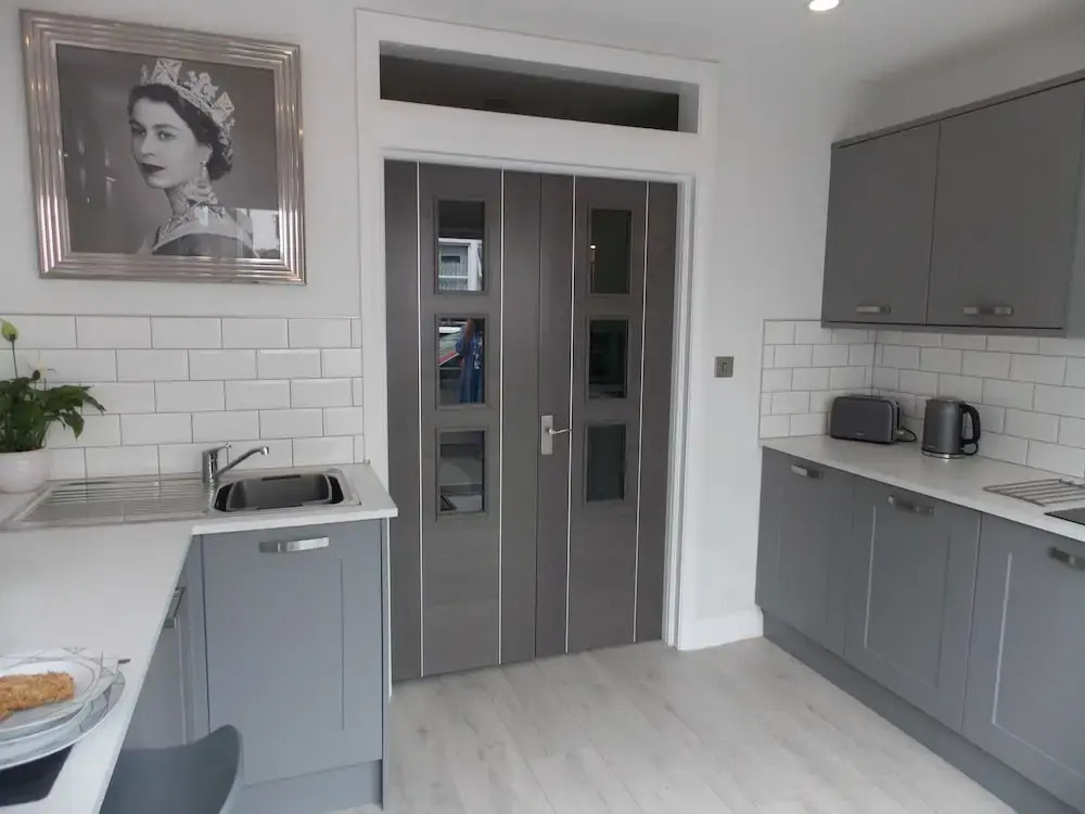 Eden Suite Sasco Apartments