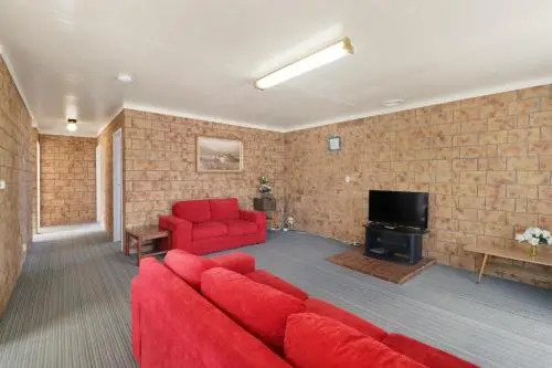 Kellraine Beach Cottages