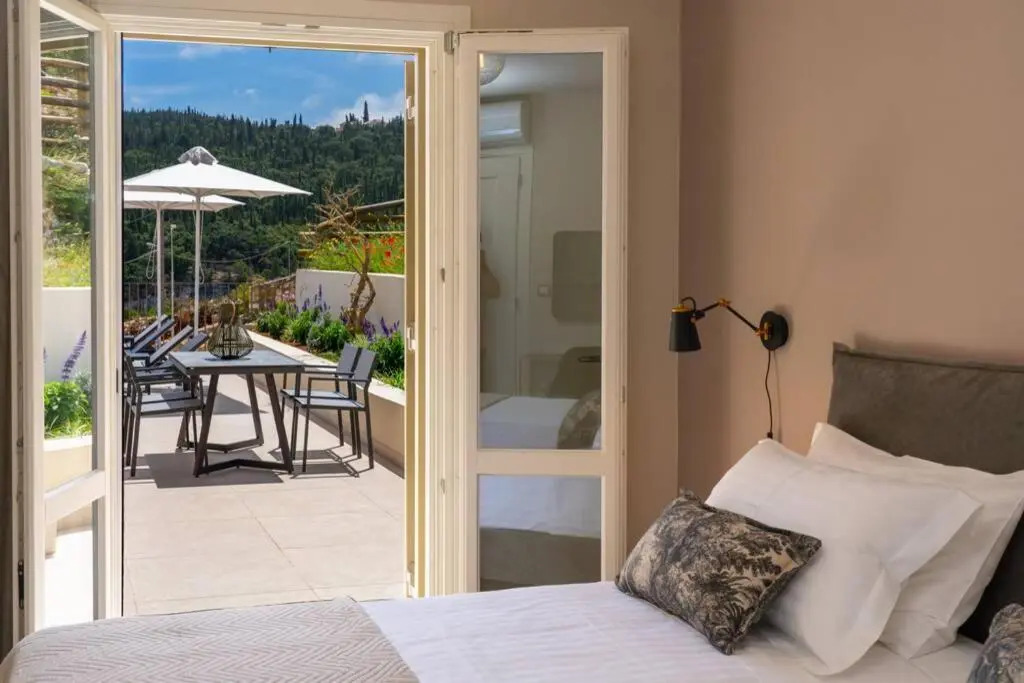 Luxury Seafront Villa Liberty with pool in Fiskardo