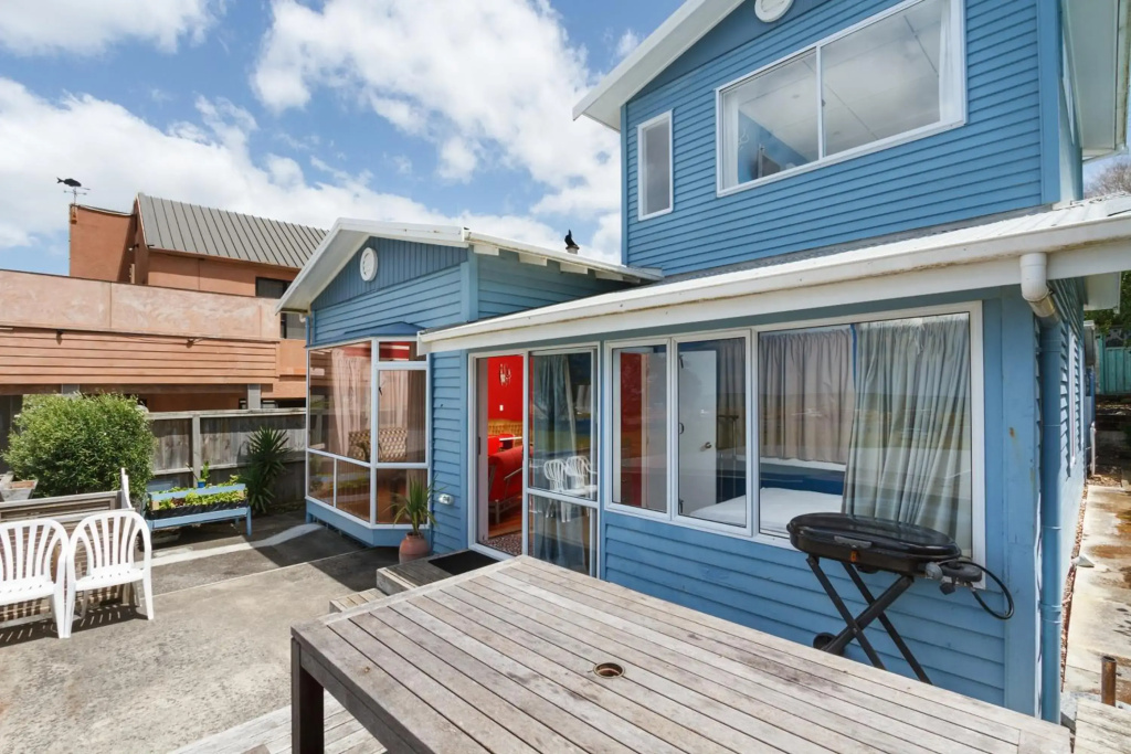 Seasong - Waihi Beach Holiday Home