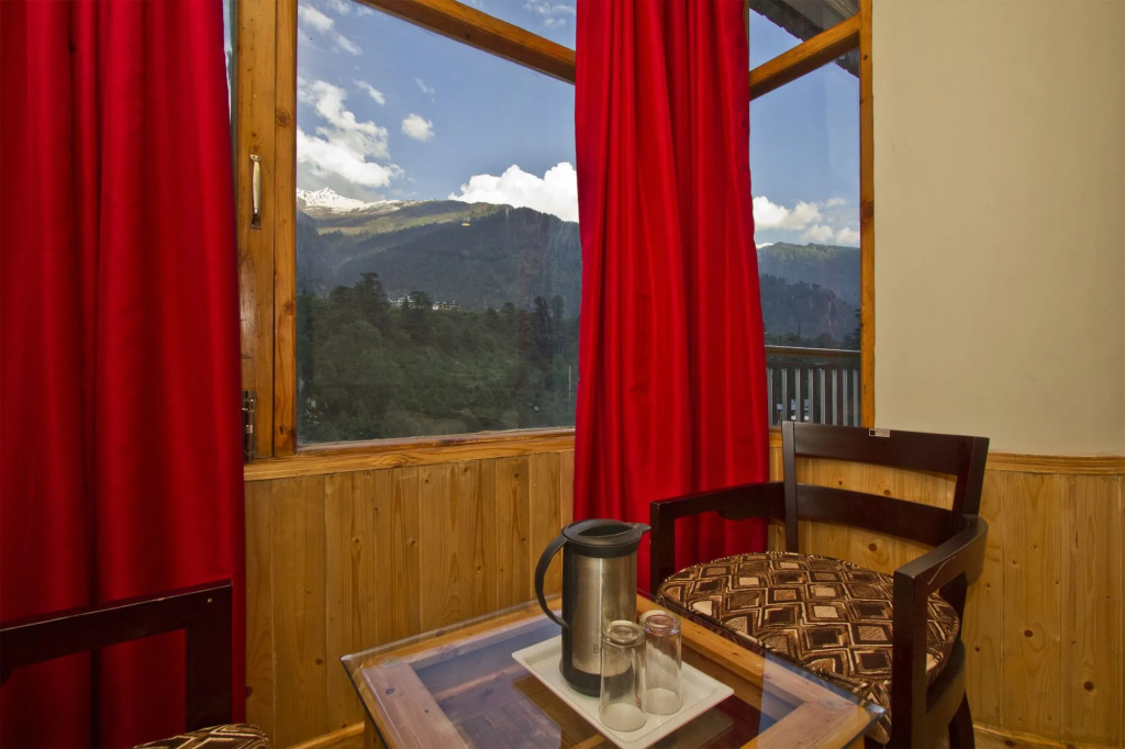 Sarthak Regency,Rangri, Manali,HP,Just 1 kms from Volvo parking