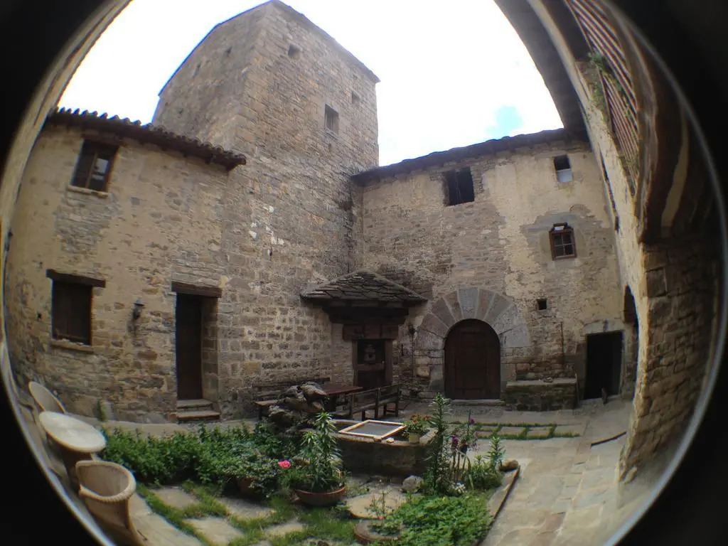 Casa Mur de Alujan