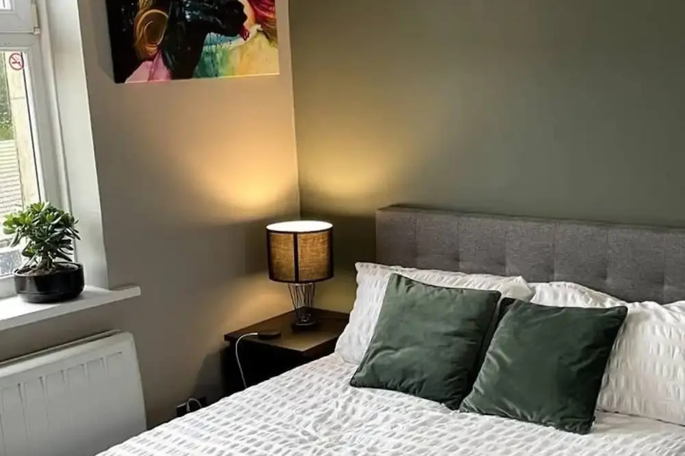 1-bed Apartment - Close to Beach - Free Parking