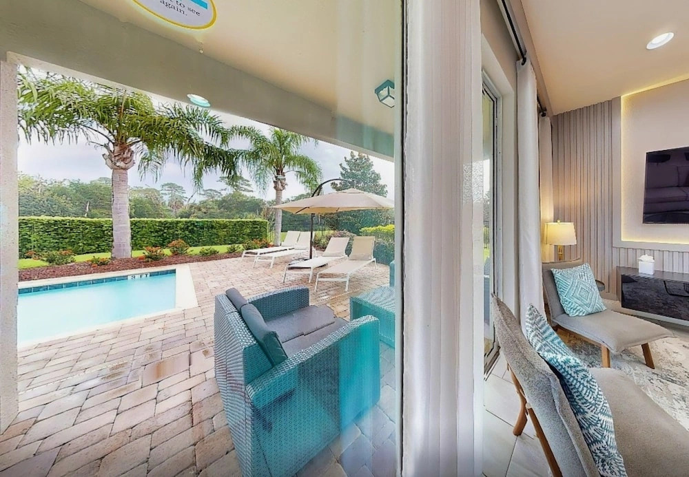 Near Theme Parks, fun Filled Home With Harry Potter Bedroom, & Private Pool