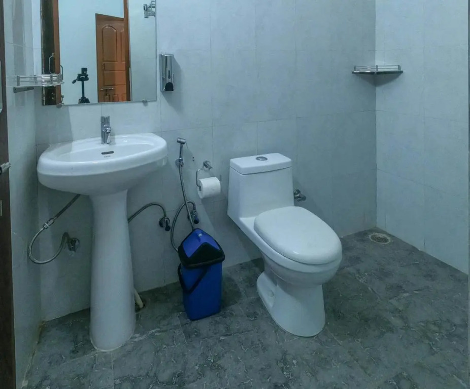 Live Free Hostel Varanasi
