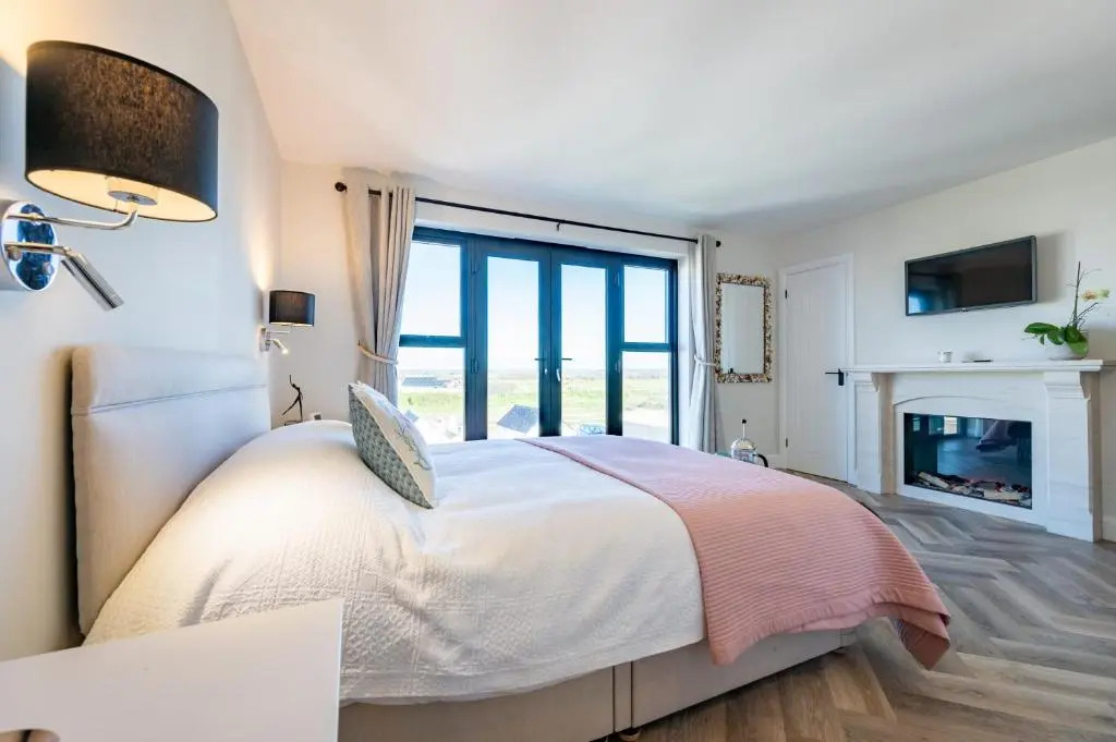 Aqua Blu Beach House Studios  Marlin   Malibu
