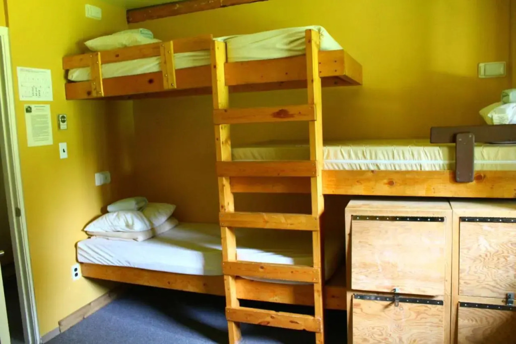 HI Nordegg - Hostel