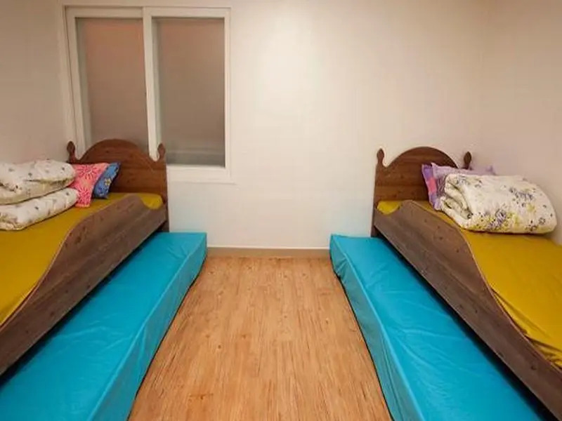 Neighbors Guesthouse