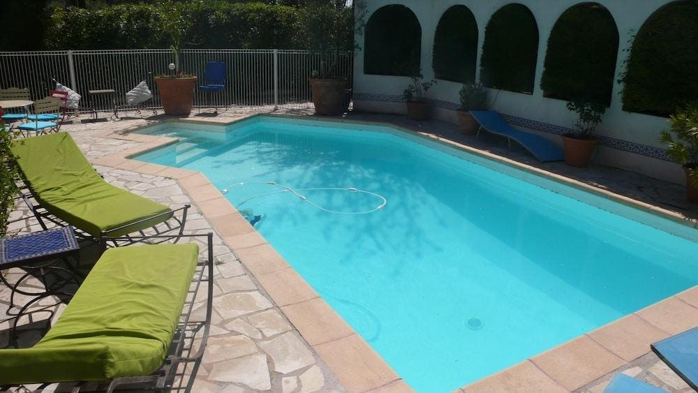 Le patio des Mimosas