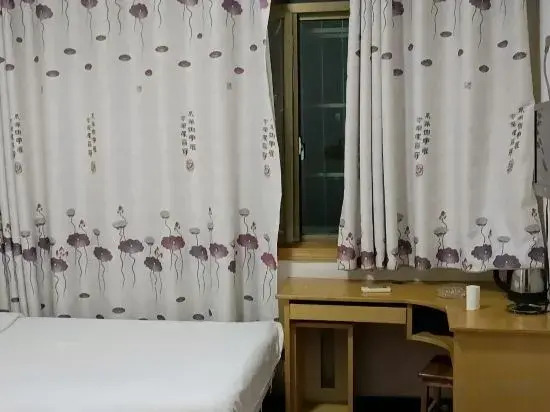 Yixing Hotel