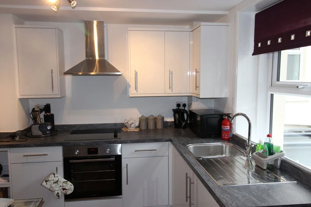 Flat 1 Palm Court