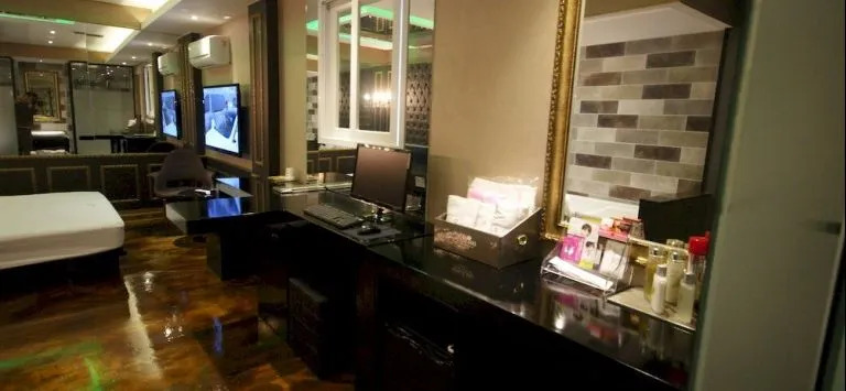 Hotel Lazzi
