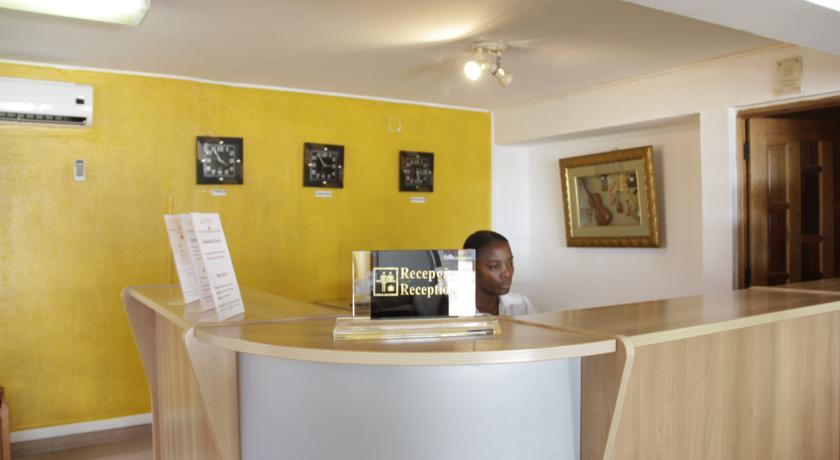 Hotel Ritz Sumbe