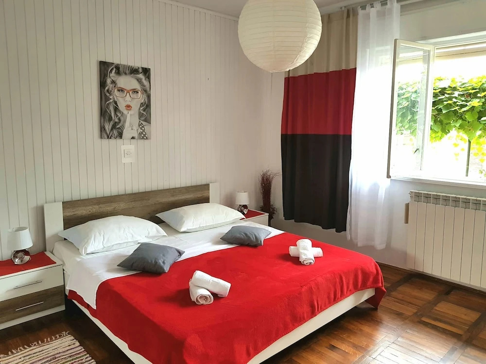 Apartment with spacious terrace Villa Floramy