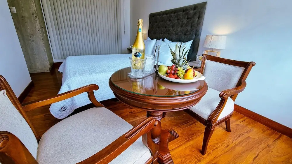 Sanchez Aqua Lounge Hotel by Chat Noir