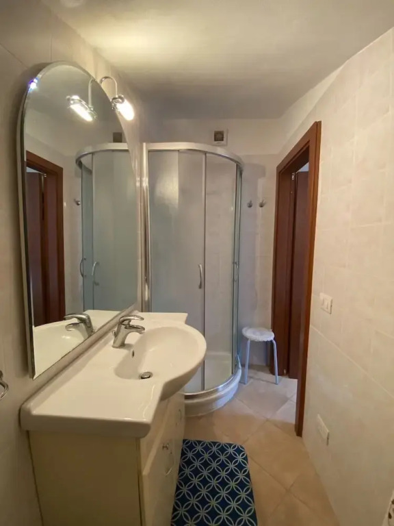 Two-room Apartment 3 Beds IN THE Conchiglia Area-rif Lucip2