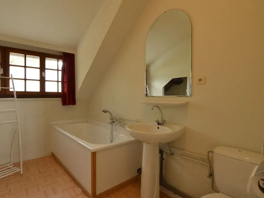 Pleasant Holiday Home in Ouren With a Bar