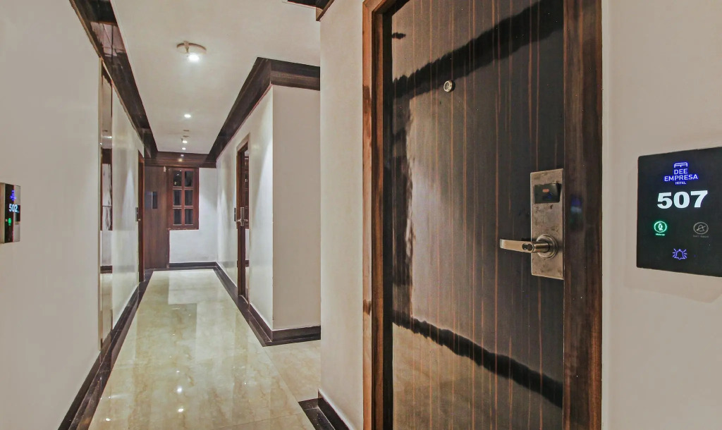 Dee Empresa Hotel