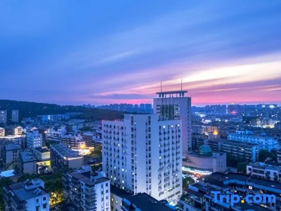 Duojiangnan Hotel (Yintai Department Store, Linping Pedestrian Street, Hangzhou)