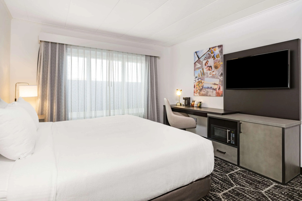 La Quinta by Wyndham Chicago OHare Airport