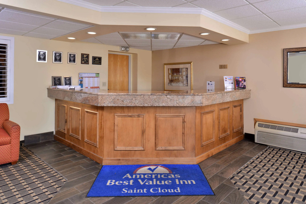Americas Best Value Inn and Suites St. Cloud