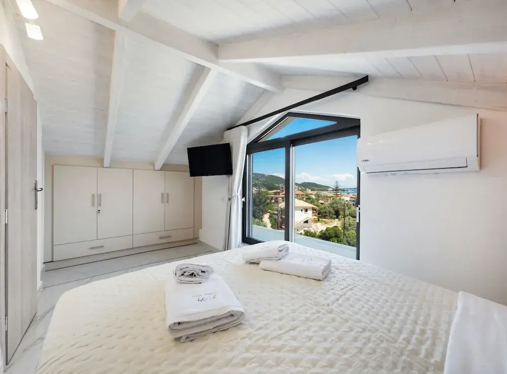Endless Blue Maisonette