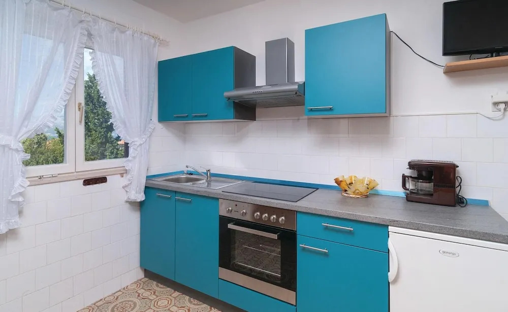 Awesome Apartment in Supetar With 2 Bedrooms, Wifi and Outdoor Swimming Pool