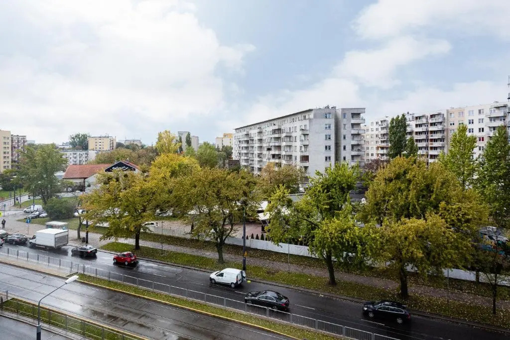Warsaw Apartment Obozowa by Renters