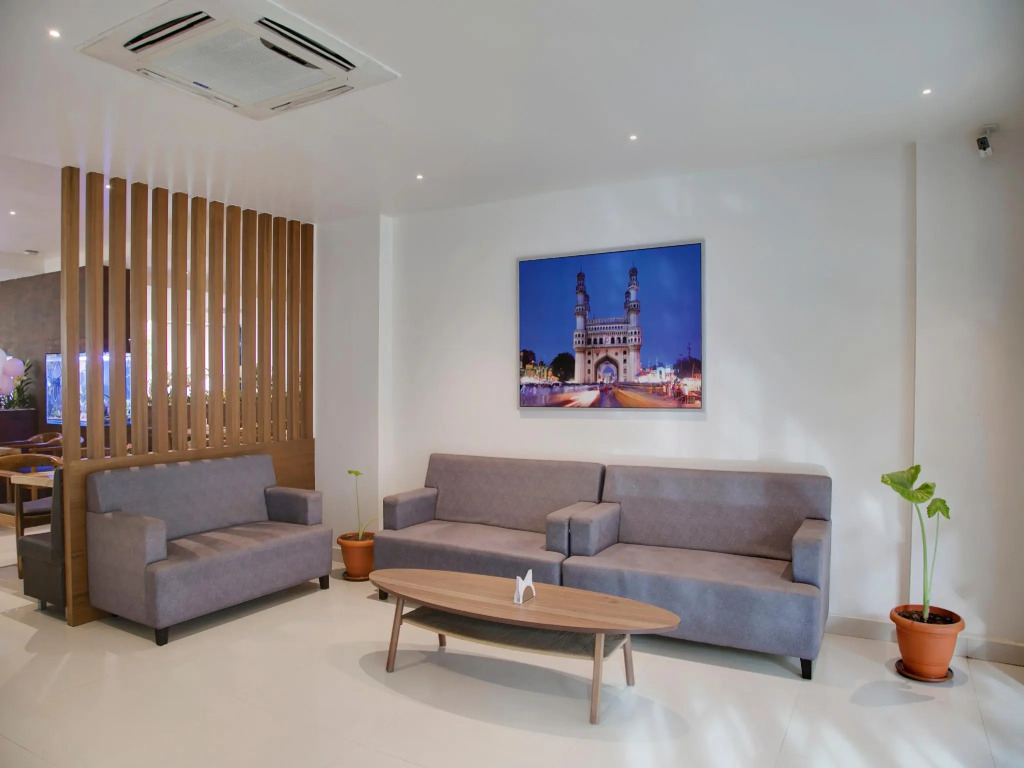 FabHotel Veeraj Suites