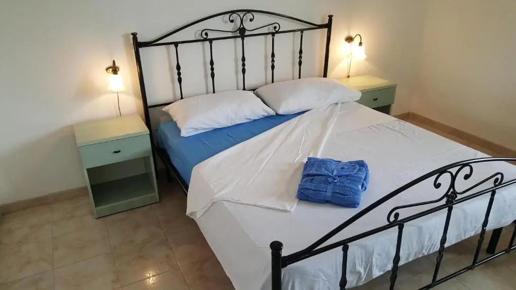 Villa piscina 24 posti letto