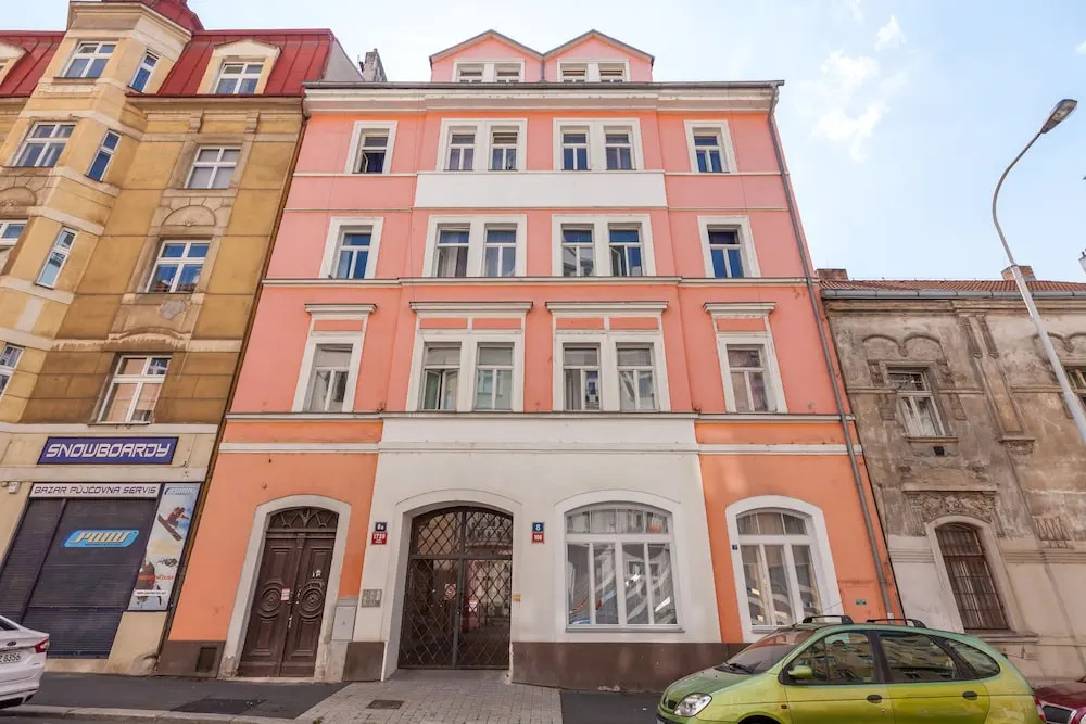 Slavojova ApartMeet